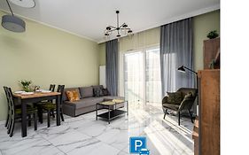 Prymasa Tysiąclecia 83A Separate Bedroom Free Garage By Perfect Apart 634